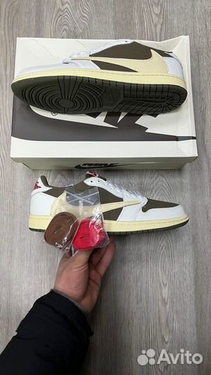 Air Jordan 1 Low Travis Scott Reverse Mocha