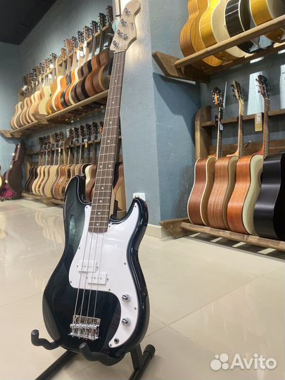 Homage HEB 700 Бас гитара