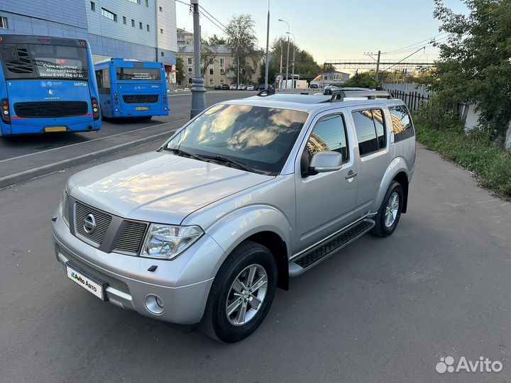 Nissan Pathfinder 2.5 AT, 2008, 259 500 км
