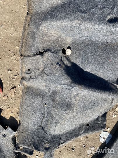 Mitsubishi lancer 9 обшивки багажника