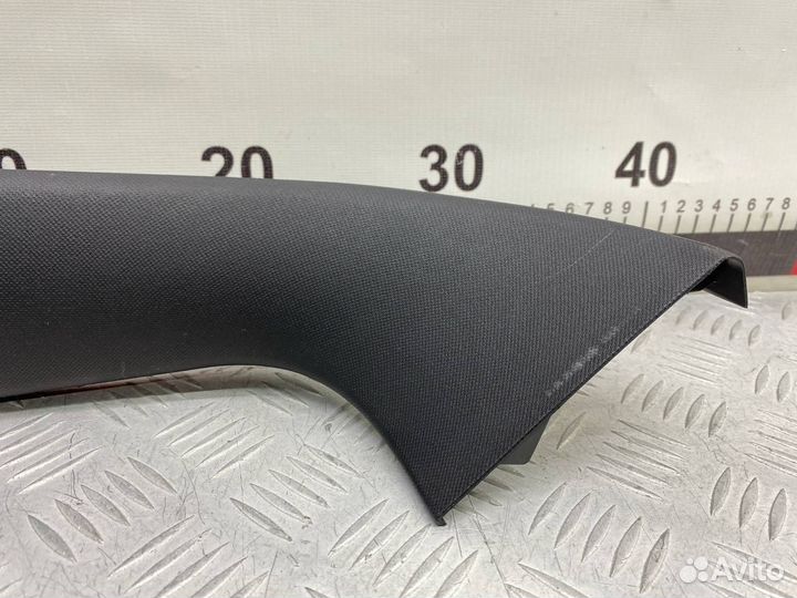 Б/У обшивка багажника (обшивка салона) задний