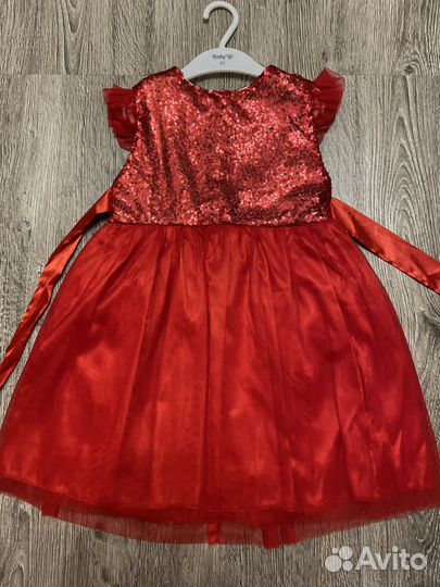 Платье праздничное новое