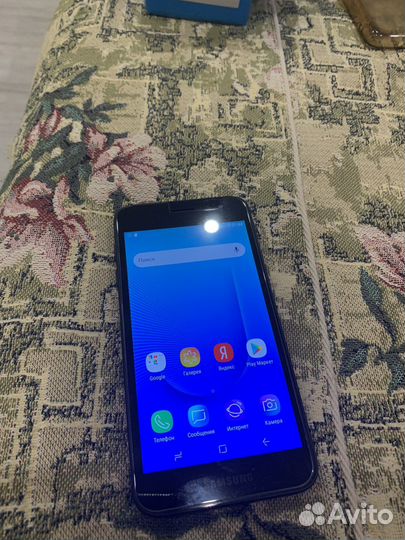 Продам samsung j2 core
