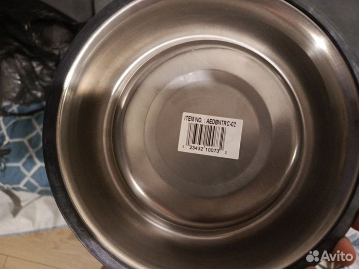 Лежанка для собаки, игрушка, миска