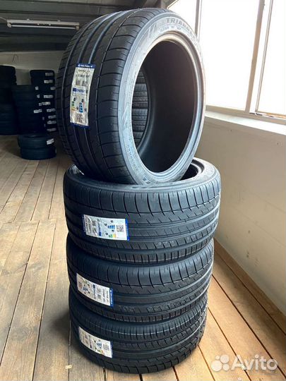 Triangle Sports TH201 255/40 R18 и 225/45 R18 99Y