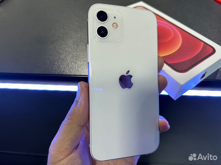 iPhone 12, 64 ГБ