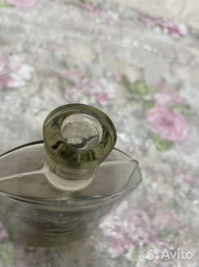 Старинный парфюмерный флакон