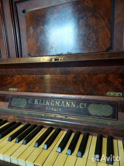 Пианино антиквариат