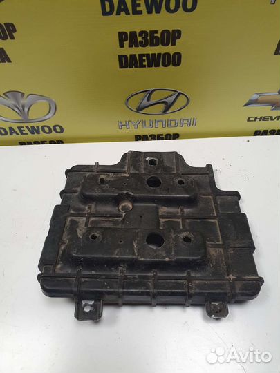 Площадка акб hyundai Getz 2008г- 309