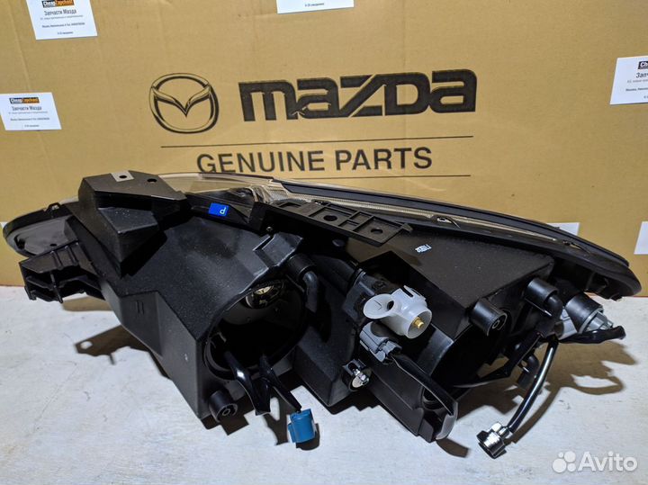 Фара правая Мазда CX-9