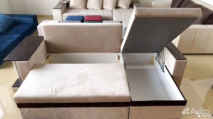 Диван кожаный