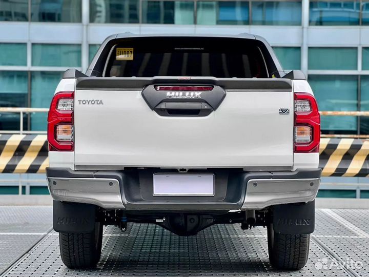 Toyota Hilux 2.4 МТ, 2023, 1 066 км