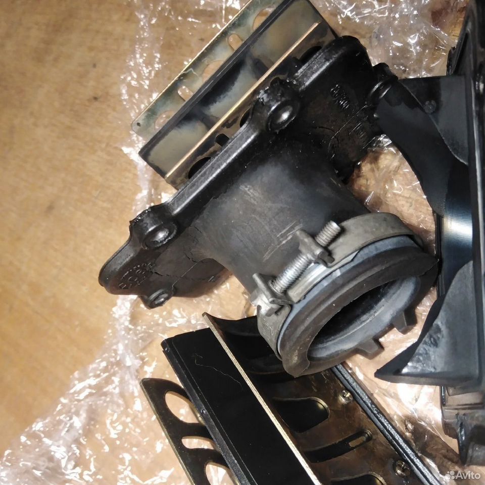 Впускной патрубок Ski-Doo GTX 550 Formula 96-2009