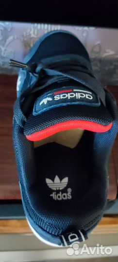 Кроссовки adidas