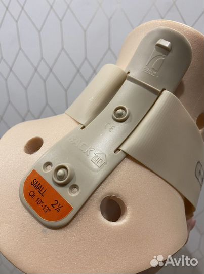 Воротник шанца взрослый (филадельфия) с отверстием