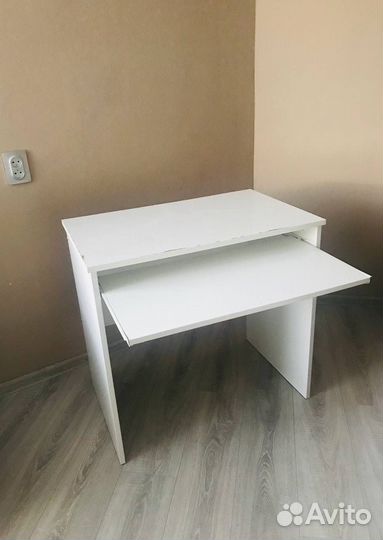 Рабочий стол IKEA