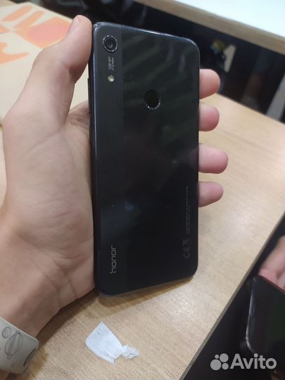 Телефон Huawei