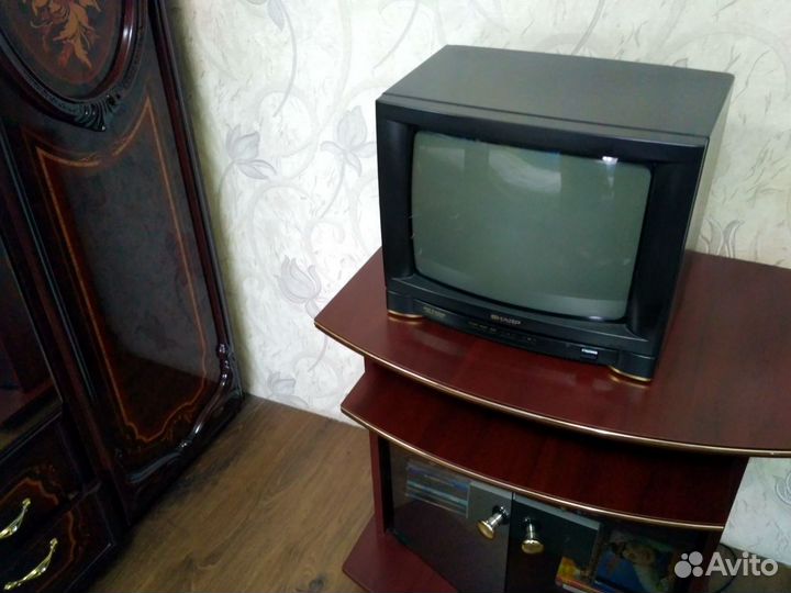 Тв Тумба