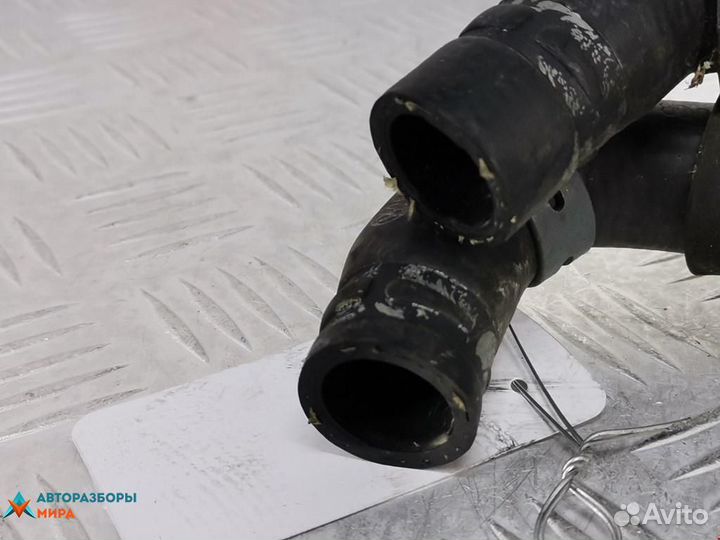 Патрубок отопителя (печки) Volkswagen Passat B5