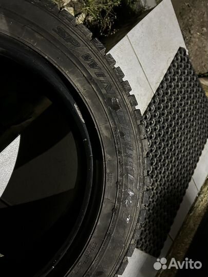 Dunlop SP Winter Ice 01 235/55 R17