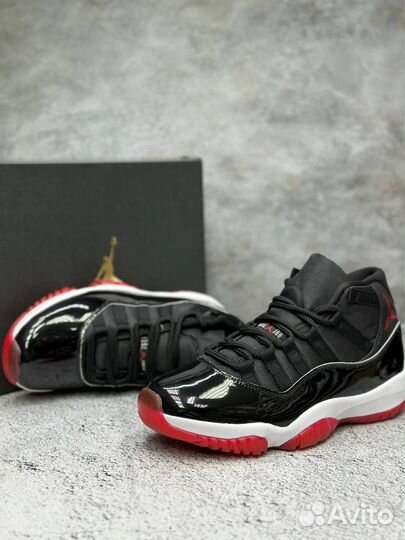 Nike Air Jordan 11 Retro Playoffs Bred