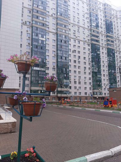 1-к. квартира, 42 м², 15/24 эт.