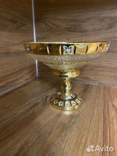 Хрустальная фруктовница