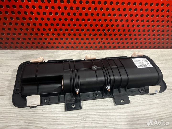 Подушка безопасности в колени Mercedes-Benz Gle