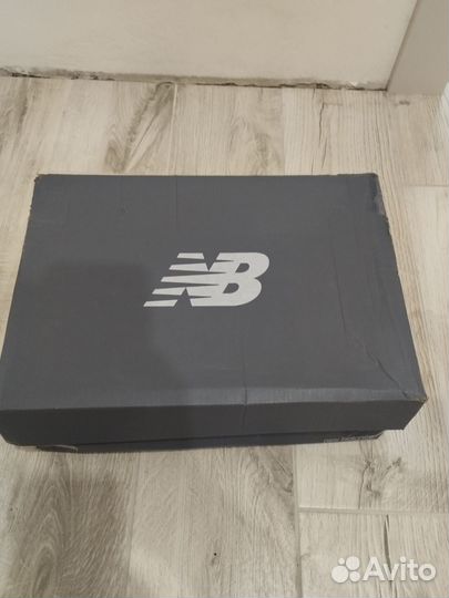 Кроссовки мужские 43 размера бу new balance