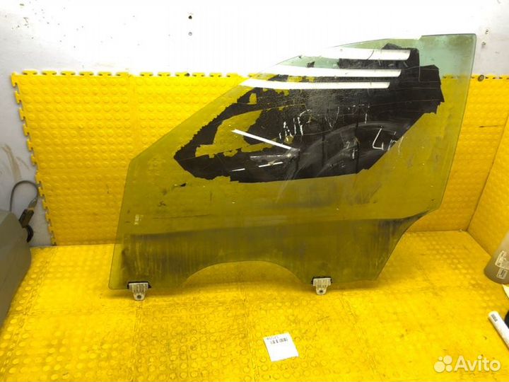 Стекло двери переднее левое Infiniti Fx35