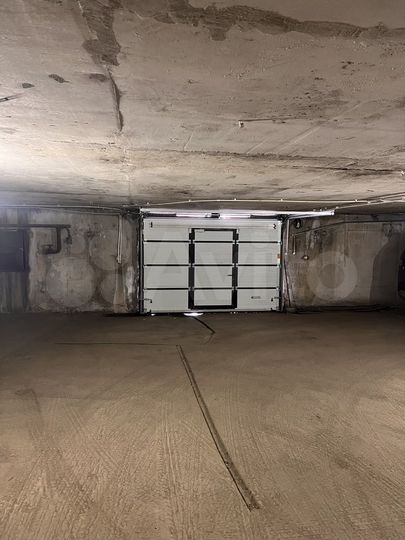 Машиноместо, 28 м²