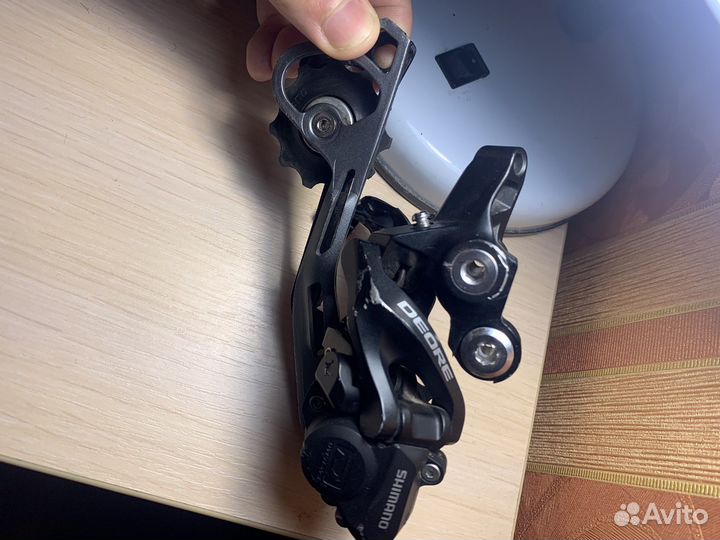 Задний перключатель Shimano Deore RD-M615