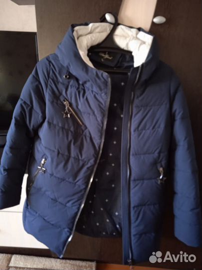 Продам зимнюю куртку.была одета несколько раз