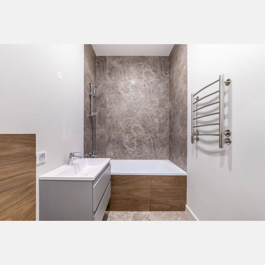 4-к. квартира, 130,4 м², 8/13 эт.