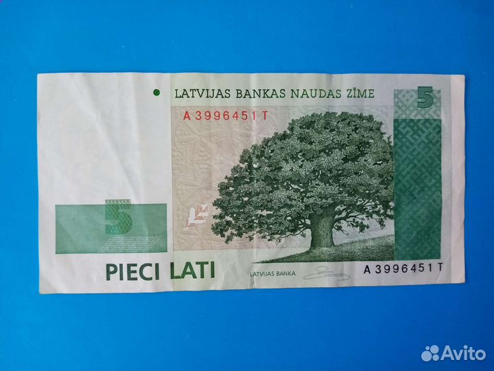 Банкнота 5 лат Латвия 2007 год В отличном состояни