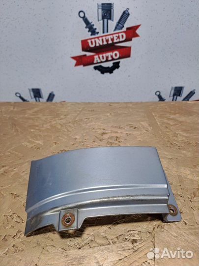 Молдинг бампера задний левый Opel Zafita A 2.0TDI