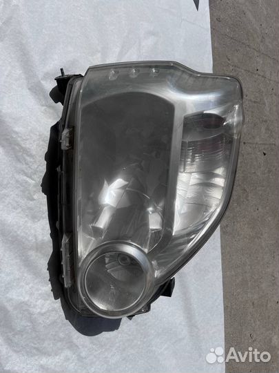 Фара на Nissan x trail