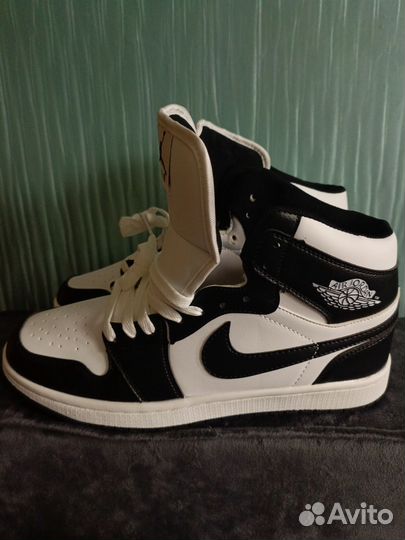 Кроссовки мужские 44