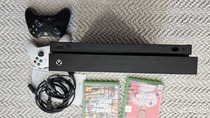 Xbox one X 1Tb