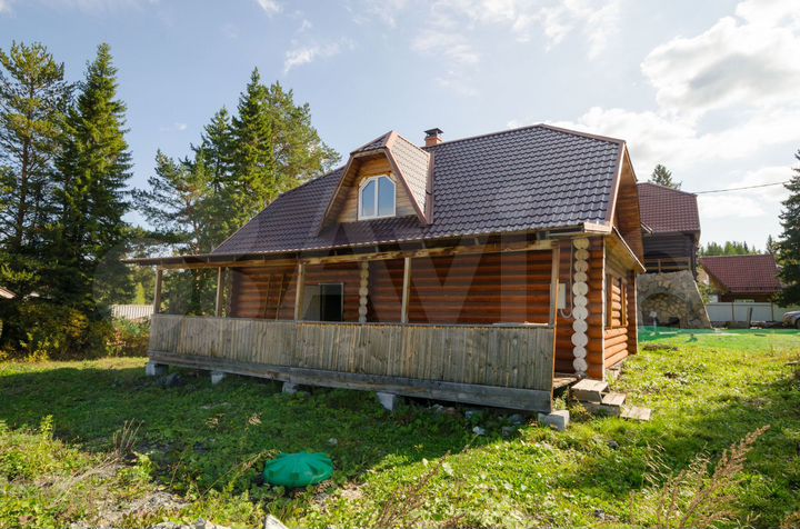 Дом 196 м² на участке 15 сот.