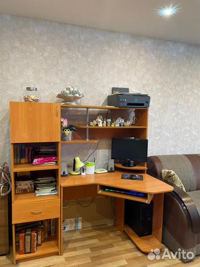 Компьютерный стол