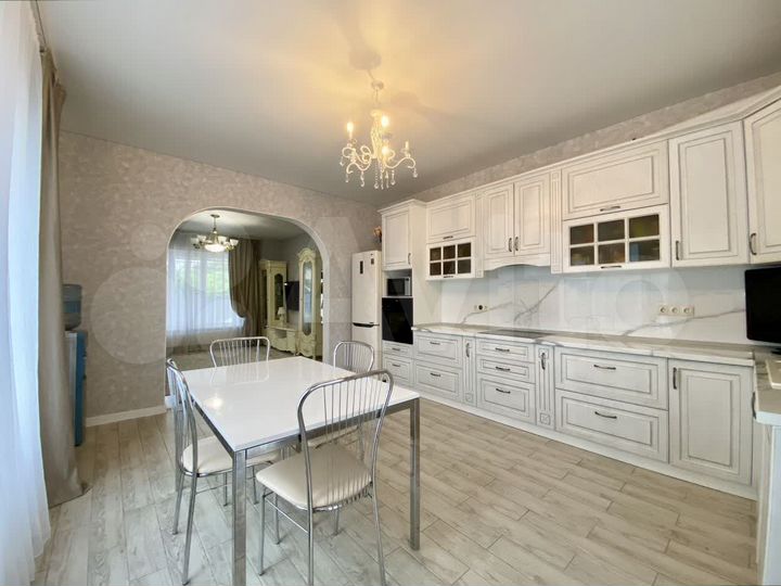 Дом 130 м² на участке 4 сот.