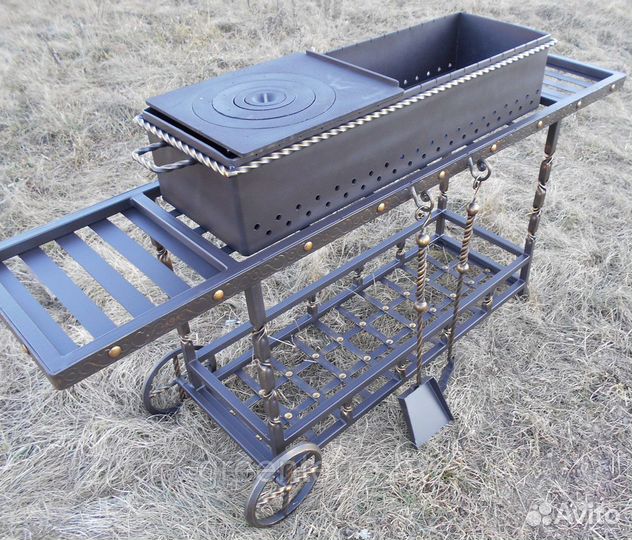 Мангал с крышей