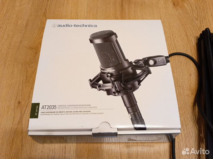 Студийный микрофон Audio Technica AT2035 комплект