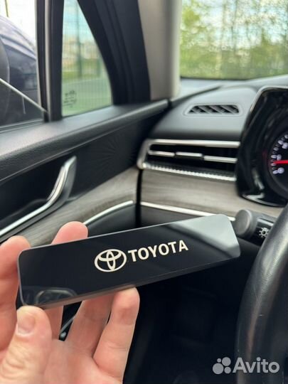 Премиальная автовизитка Тойота Toyota