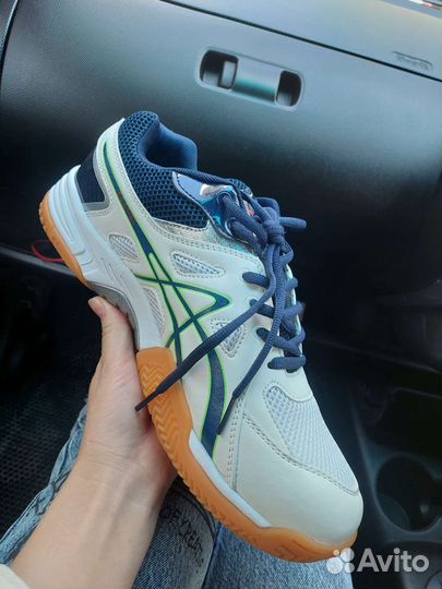 Волейбольные кроссовки