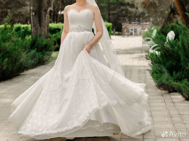 Свадебное платье