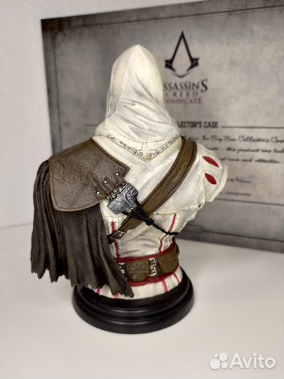 Бюст Ezio