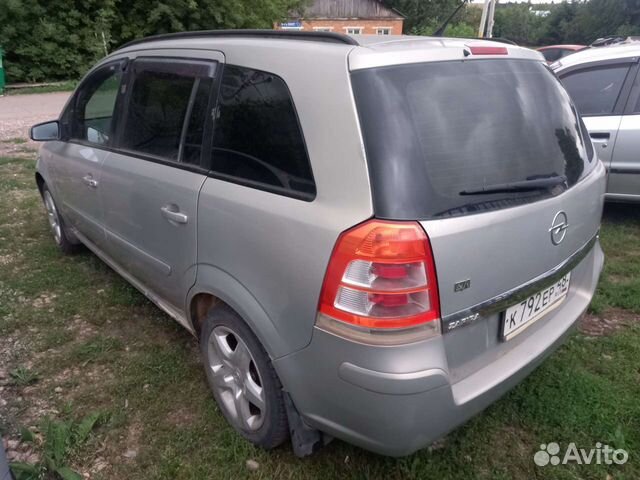 Разбор б у запчасти Opel Zafira B