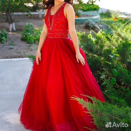 Вечернее платье